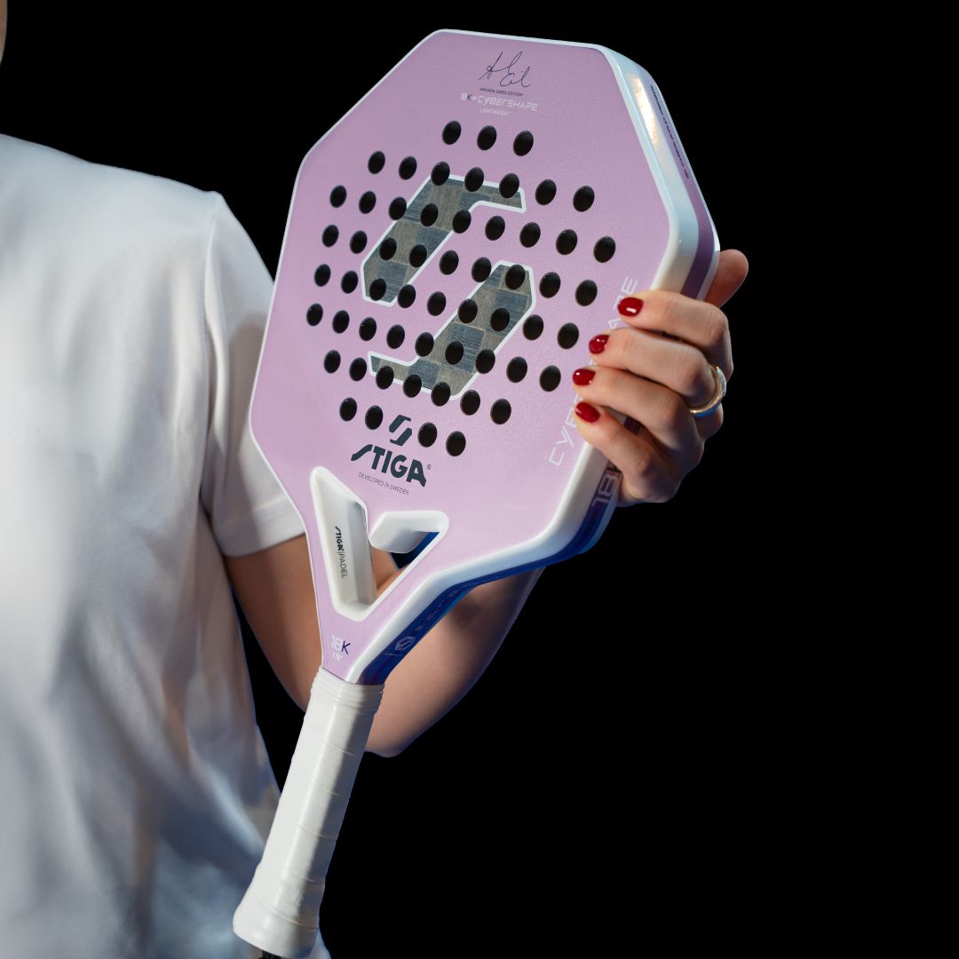 Stiga Cybershape 18K LW Amanda Edition