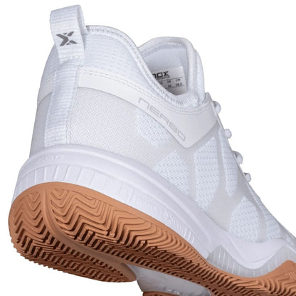 Chaussures de padel Nox Nerbo (blanc/semelle gomme)
